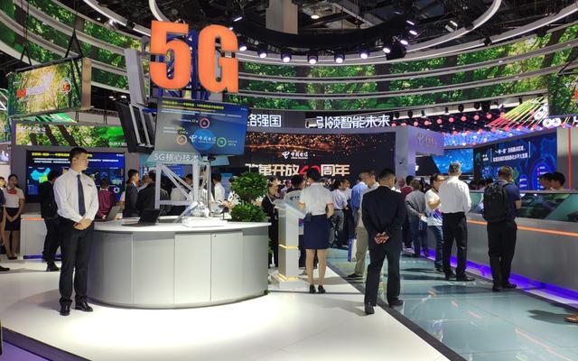 中国电信发布全光网2.0技术白皮书：2030年实现目